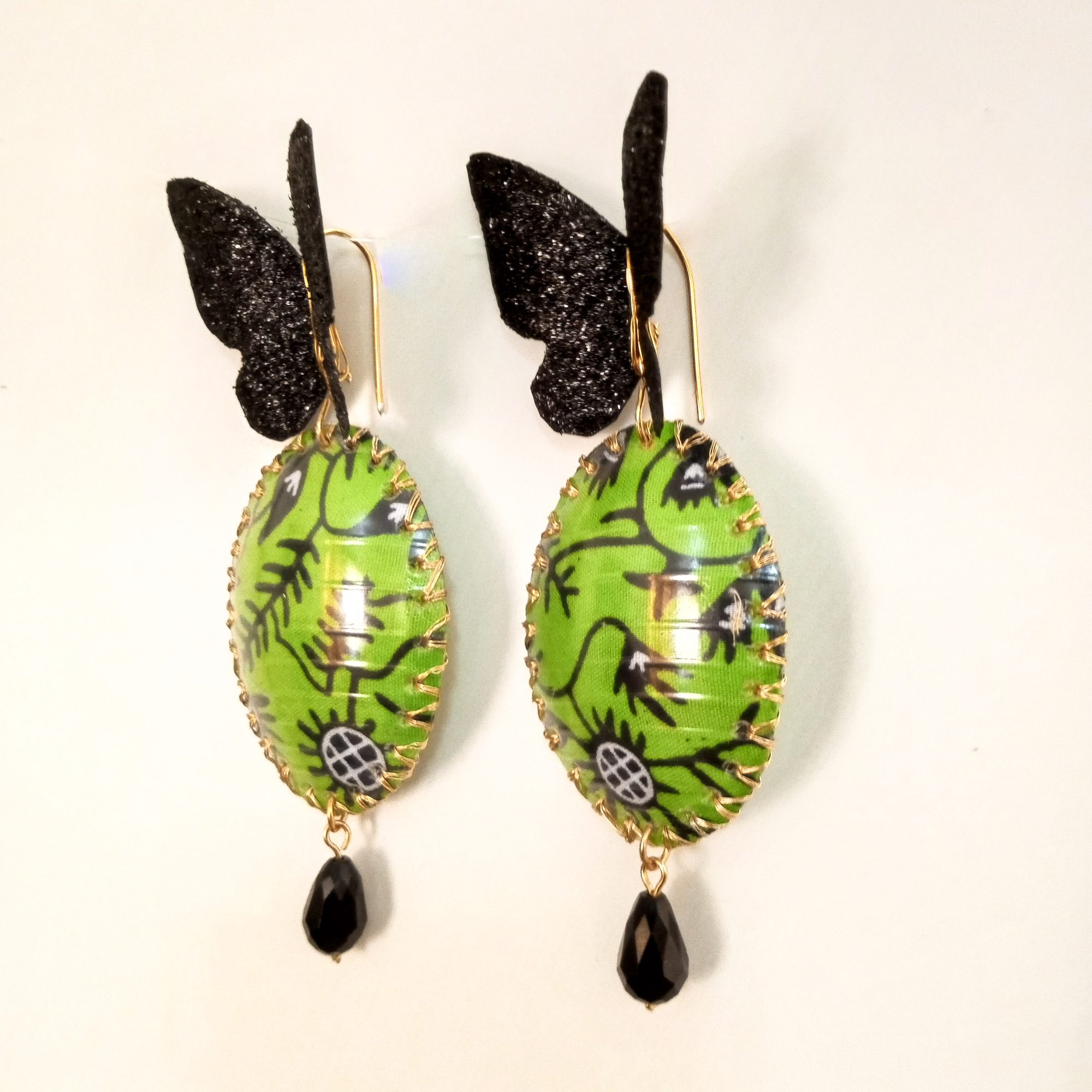 Art jewellery piece 22, wearable art from reclaimed materials