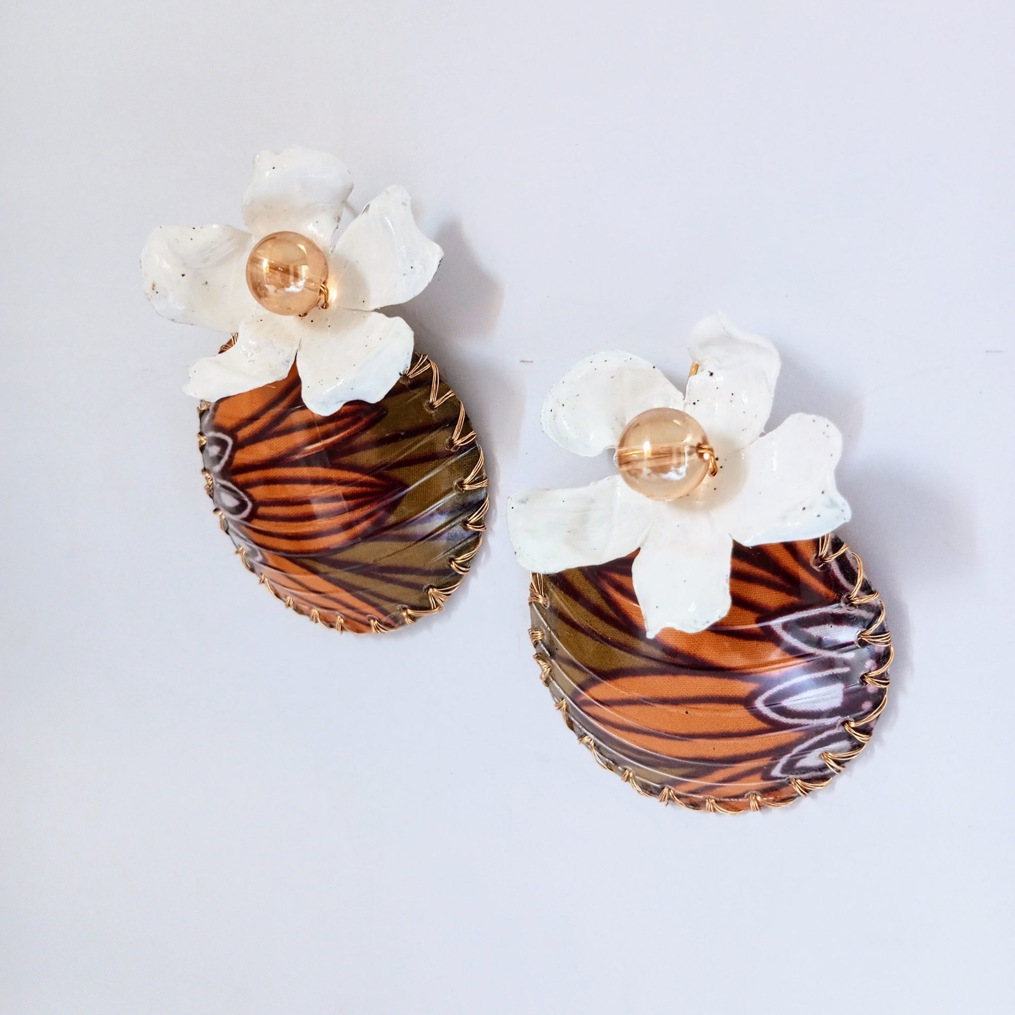 Art jewellery piece 07, wearable art from reclaimed materials